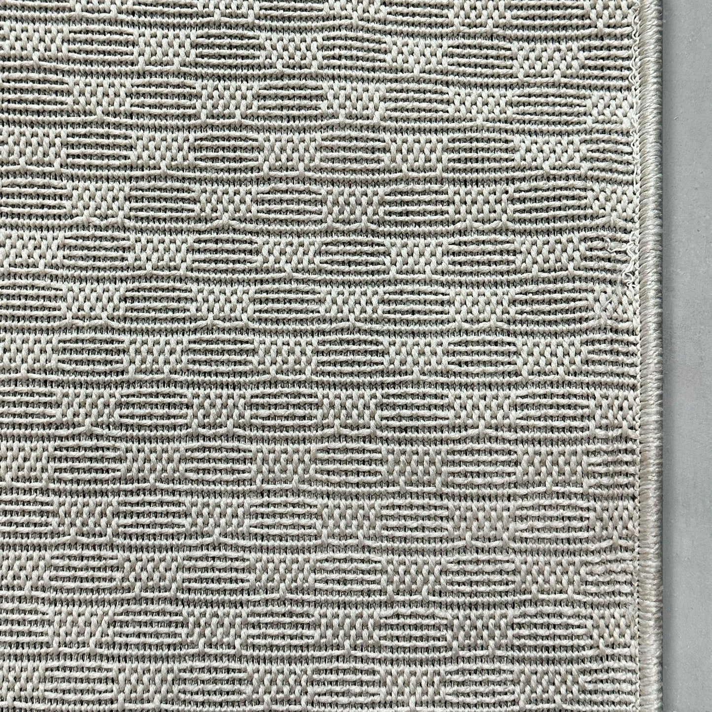 Alto Textures Ivory/Grey Roll Runner AL-308