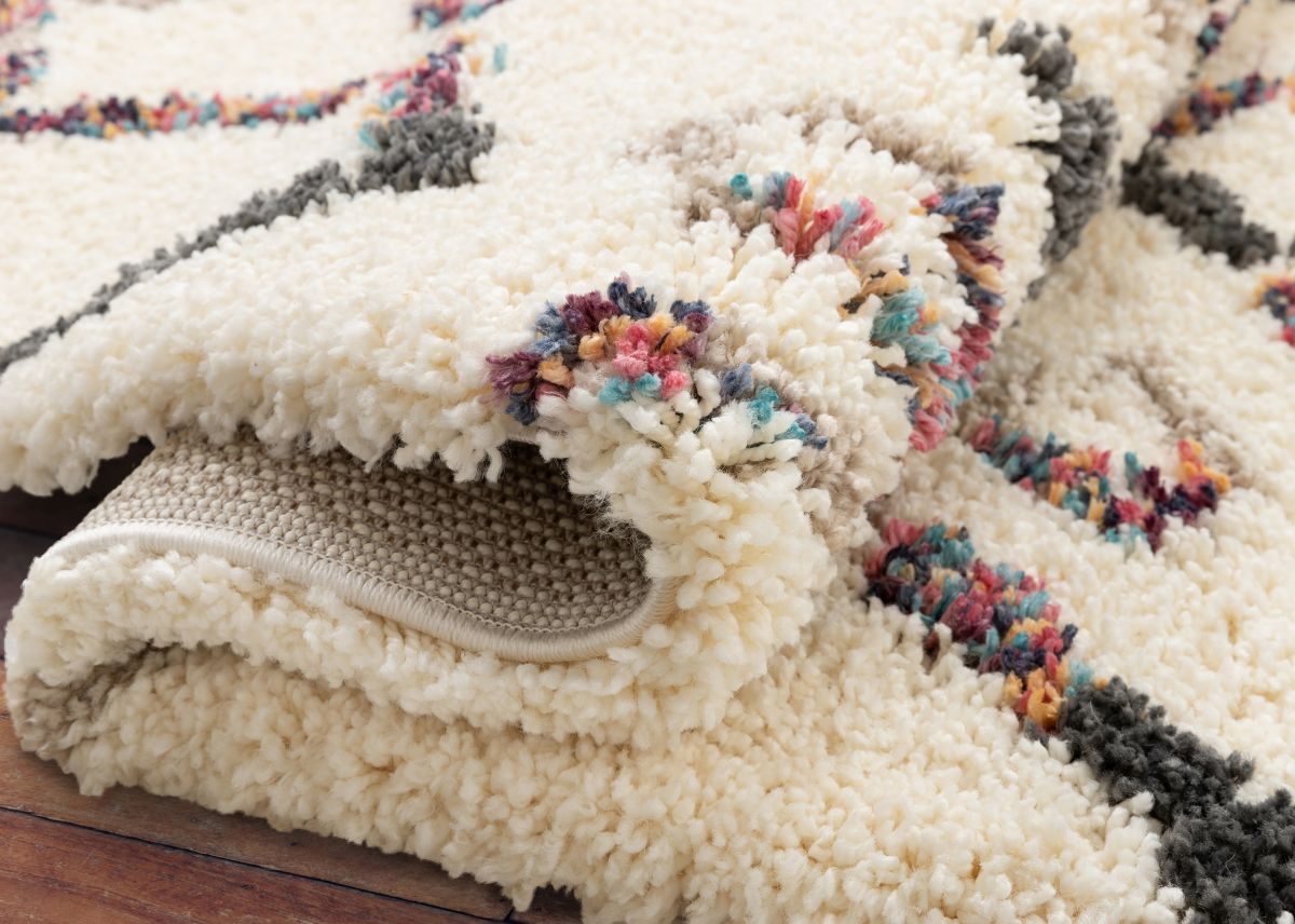 Darcie Ivory Tribal Nomadic Trellis Shag Rug AA-82