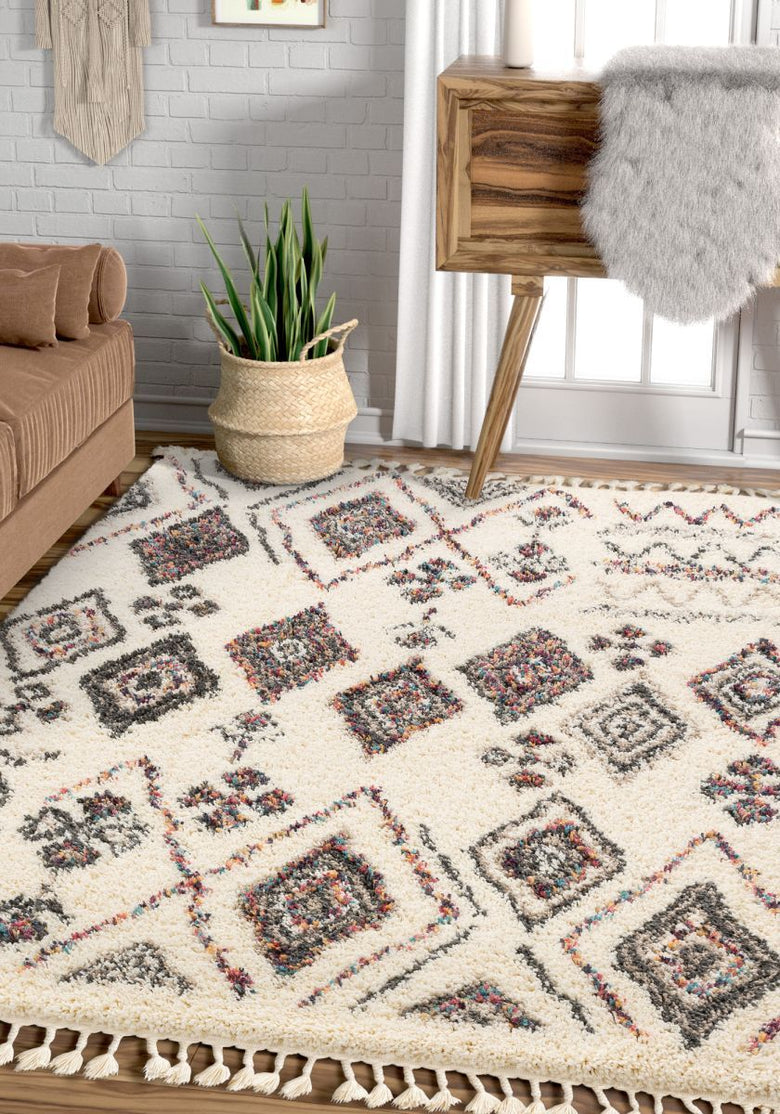Pagette Ivory Tribal Nomadic Diamond Shag Rug AA-92