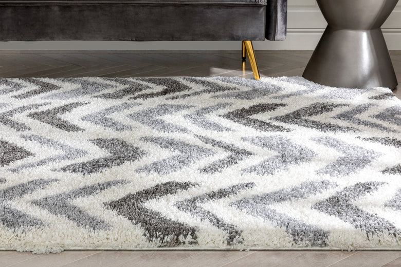 Kylar Nordic Chevron Pattern Black Shag Rug ARD-23