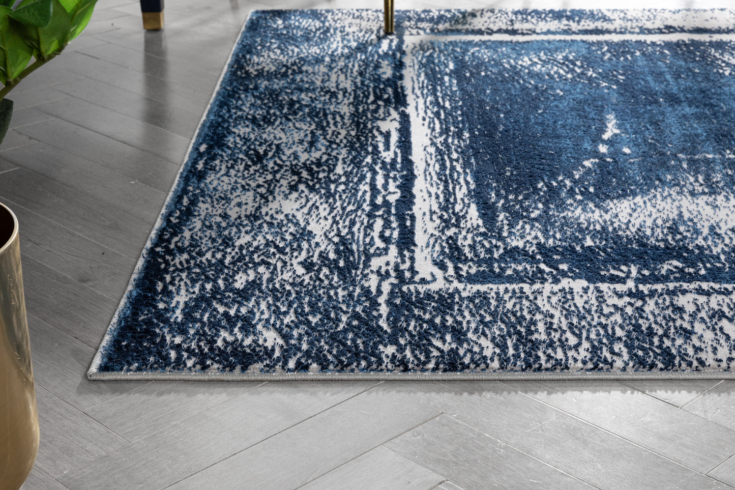 Zaynab Vintage Abstract Border Blue Glam Rug CAI-106