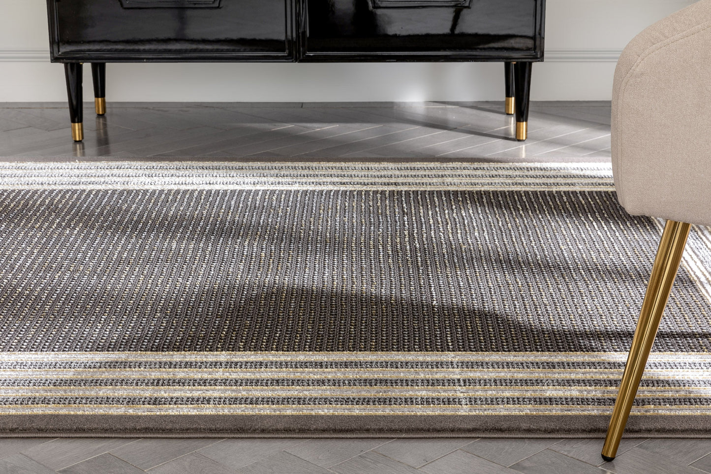 Waylon Retro Border Solid & Striped Grey Glam Rug FRM-107