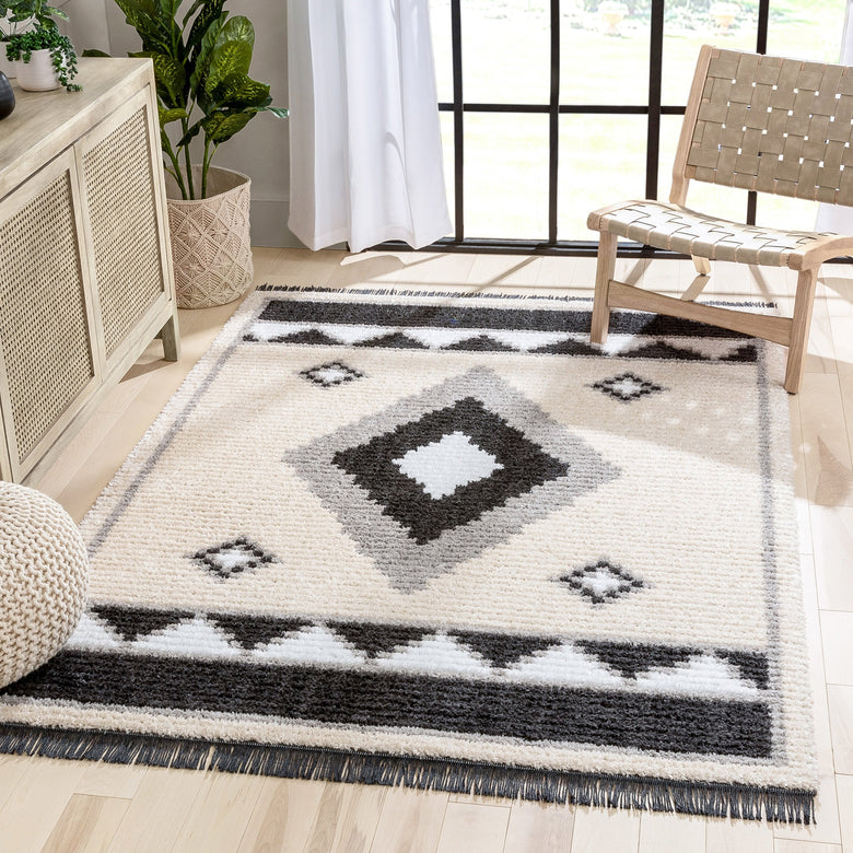 Una Moroccan Diamond Medallion Pattern Grey High-Low Textured Pile Rug MYA-67