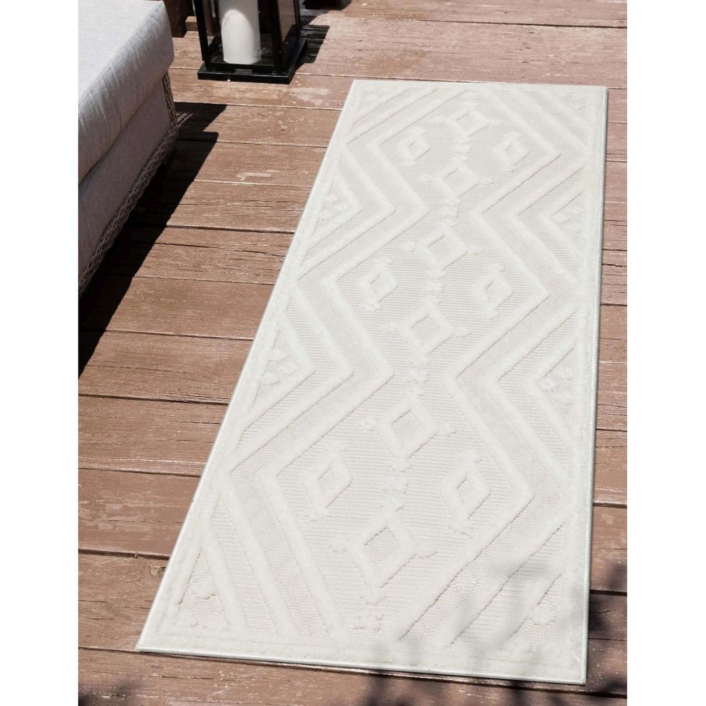 Mali Tribal Diamond Pattern Indoor/Outdoor Ivory High-Low Rug SIL-32