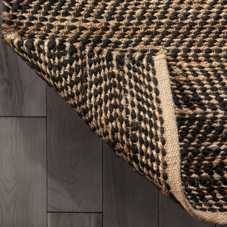 Willow Jute Chevron Natural Black Hand-Woven Chunky-Textured Rug SUR-13