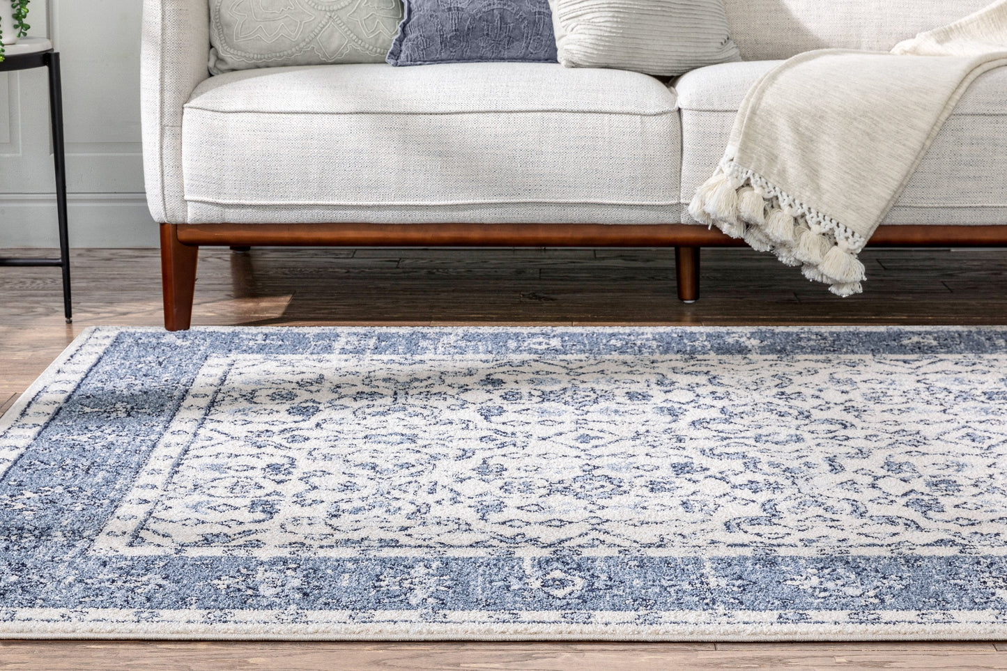 Savona Persian Floral Medallion Blue Rug TOP-24