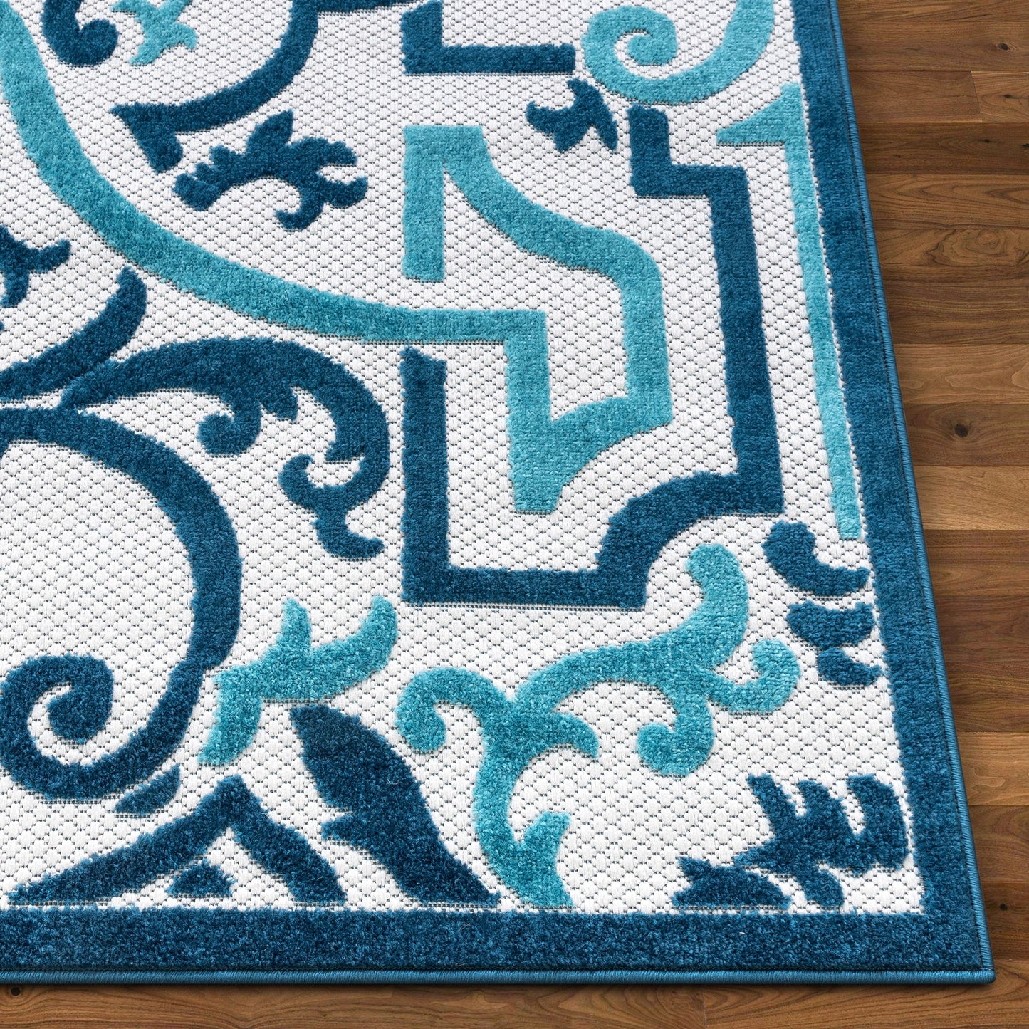 Toma Blue Victorian Geometric Rug VAL-34